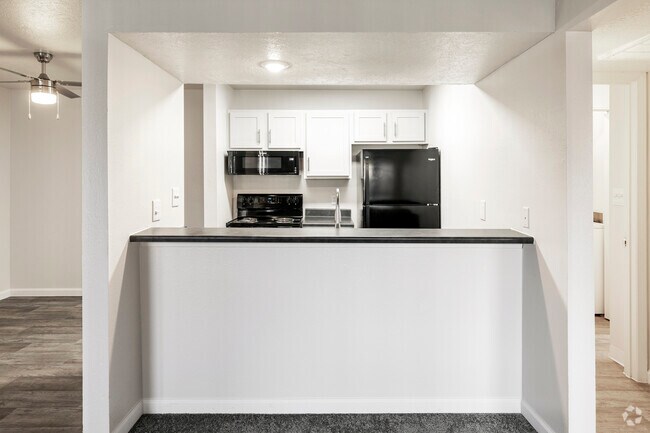 Interior Photo - AYA ABQ