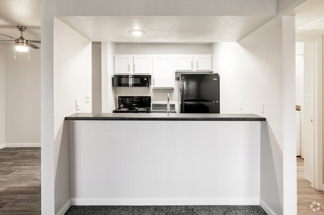 Interior Photo - AYA ABQ