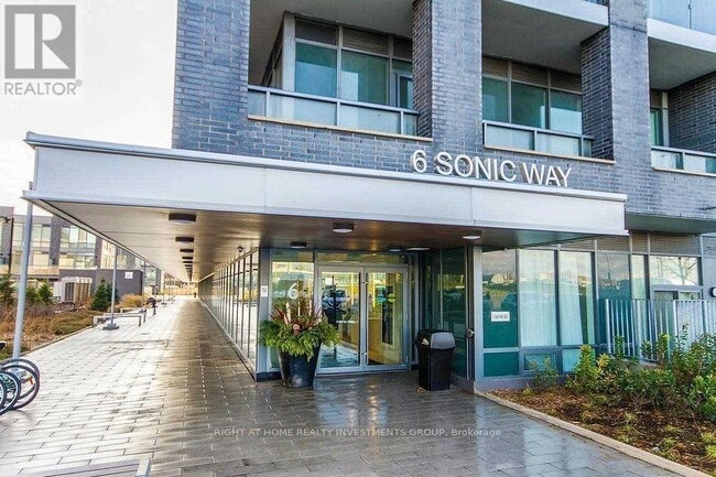 Building Photo - 6 Sonic Way