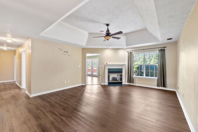 Foto del edificio - 928 Hunting Horn Wy