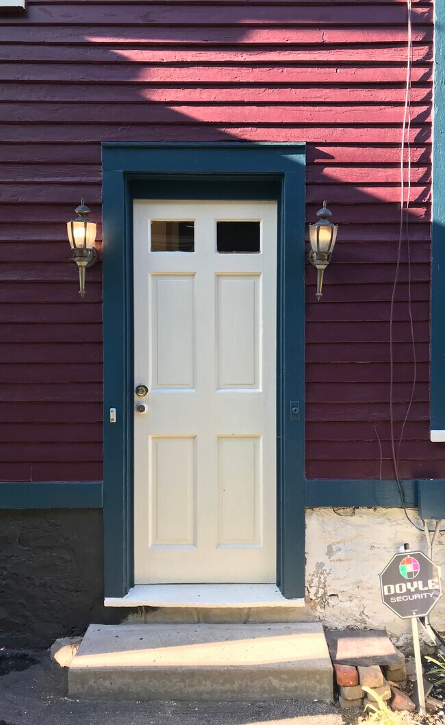 Apartment entrance - 44 Merriman St