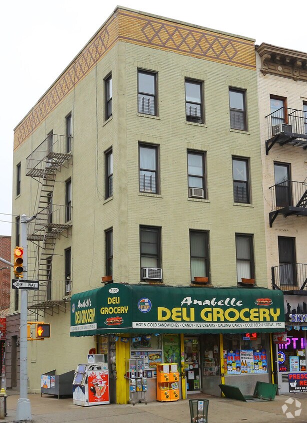 Primary Photo - 2121 2nd Ave