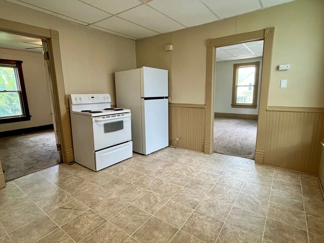Primary Photo - 1202 Prospect Ave