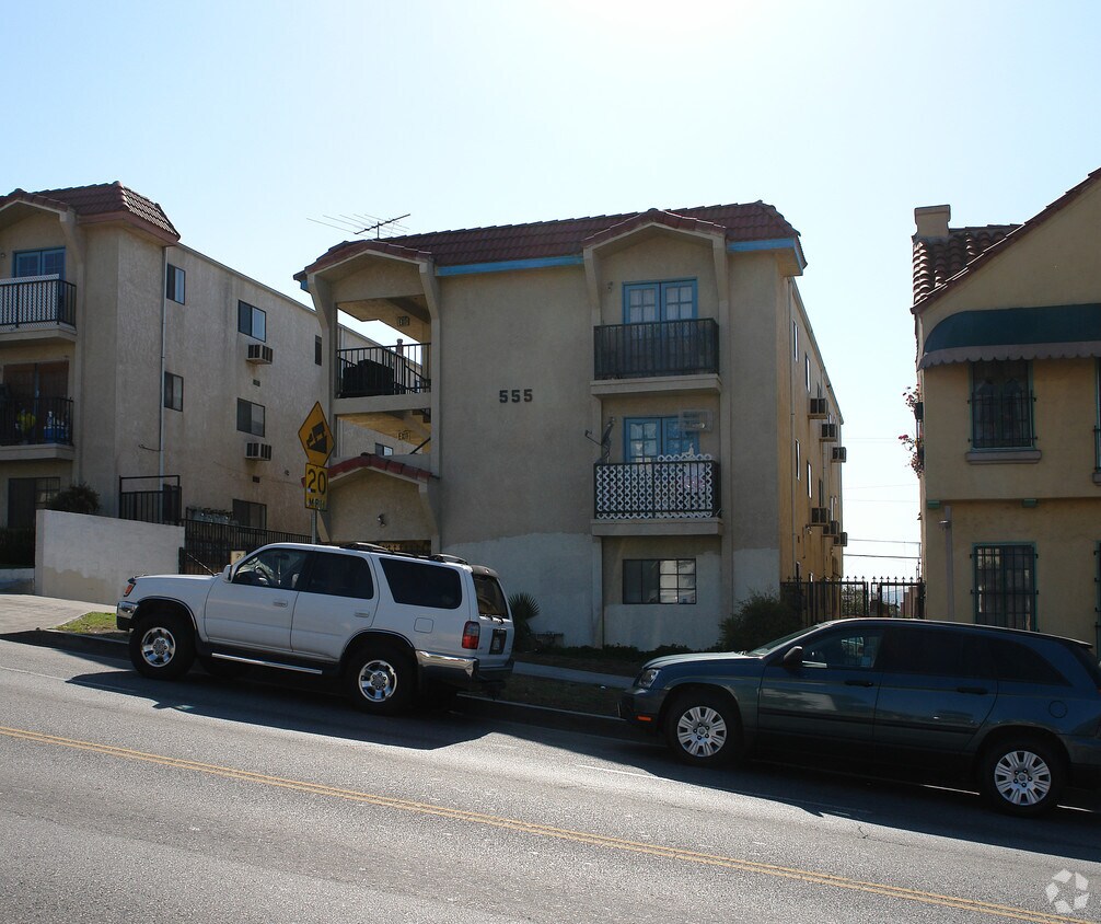 Building Photo - 555 N Normandie Ave