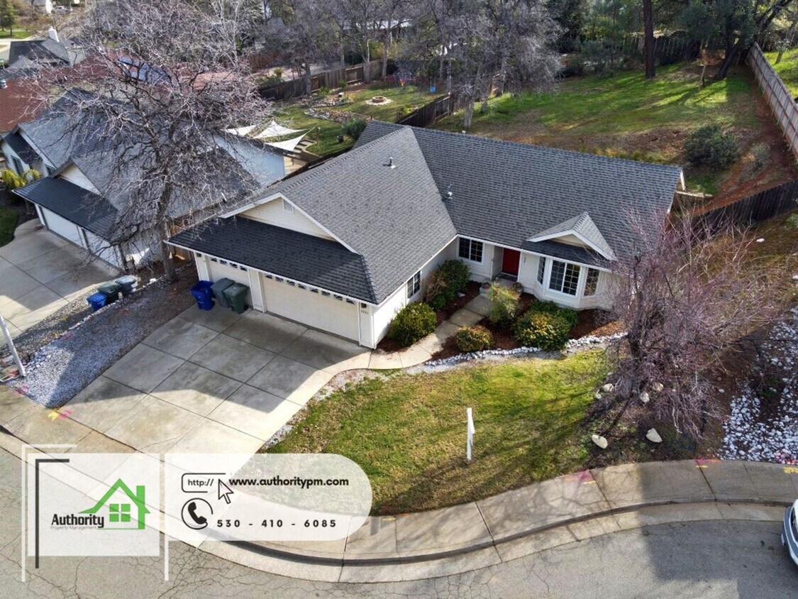 Foto principal - 4561 Moyvane Dr