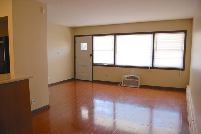 Foto del edificio - 1001 N Harlem Ave