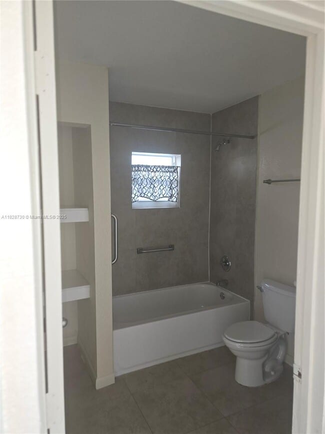 Building Photo - 97 NE 59th Terrace