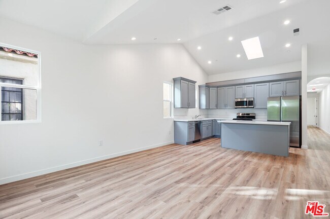Building Photo - 5187 20th St