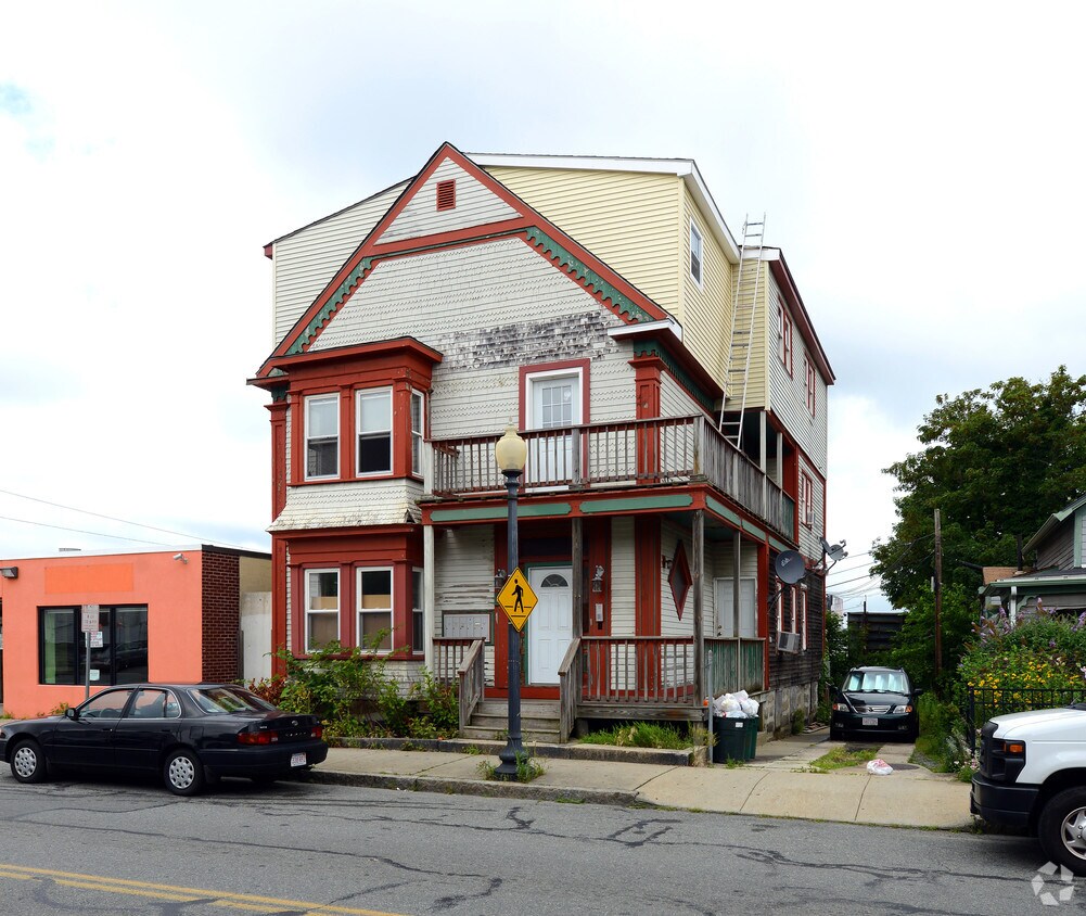 15841586 Purchase St, New Bedford, MA 02740 Apartments in New Bedford, MA