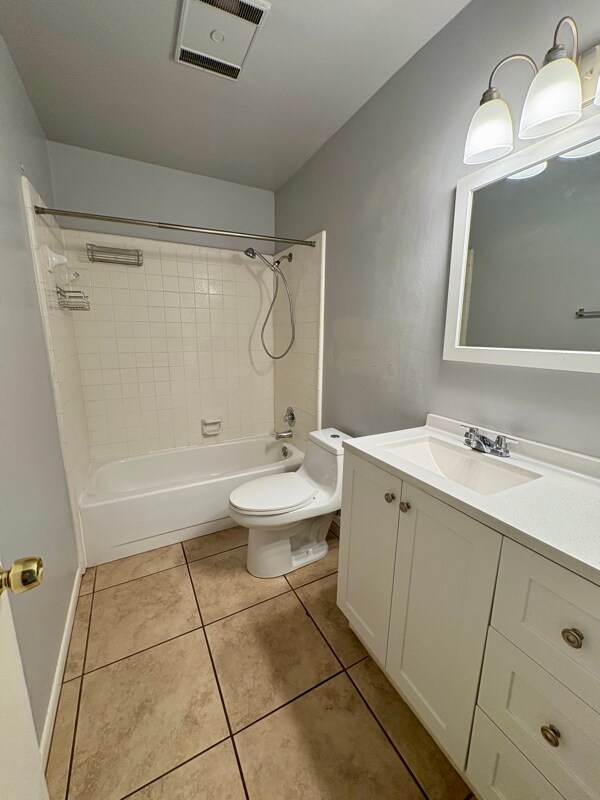 Foto del edificio - 326 Briarwood Dr