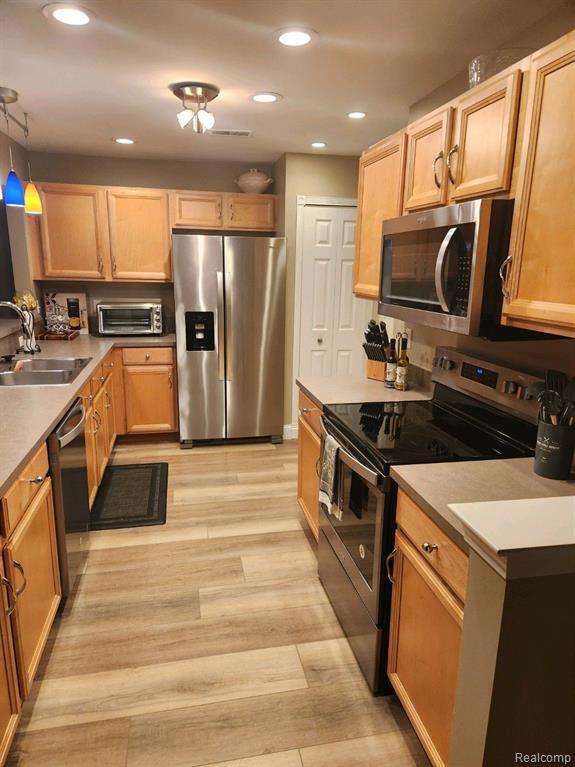 Building Photo - 45583 Heather Ridge Dr