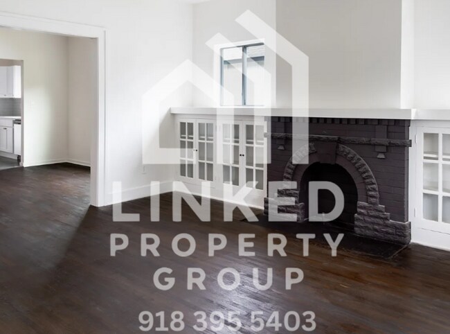 Building Photo - Beautifully Updated 3-Bedroom Home Near Downtown Tulsa