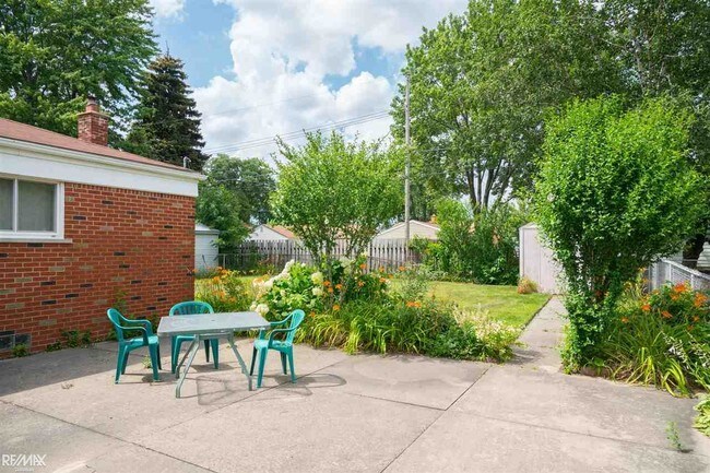 Building Photo - 11135 Wilson Dr