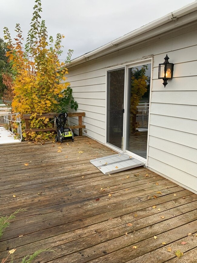 Building Photo - 2 bed 2 bath Greenacres