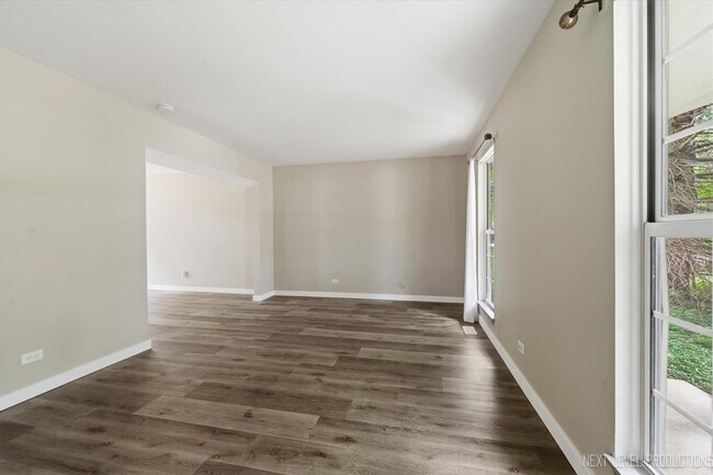 Building Photo - 1598 St Andrews Cir