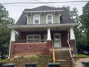 Building Photo - 872 Florida Ave
