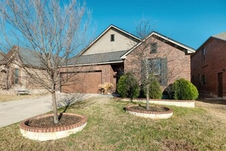 Building Photo - 1244 Yellow Iris Rd