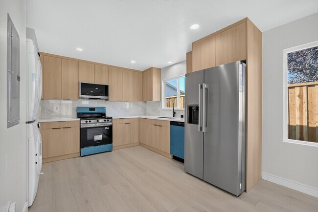 Foto del edificio - 4565 Todd St