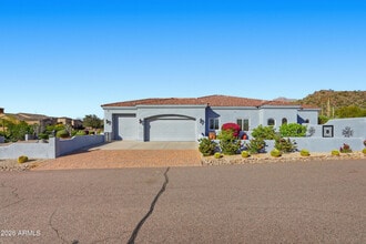 Building Photo - 5399 S Via de Rico