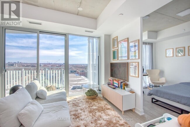 Building Photo - 45 Baseball Pl