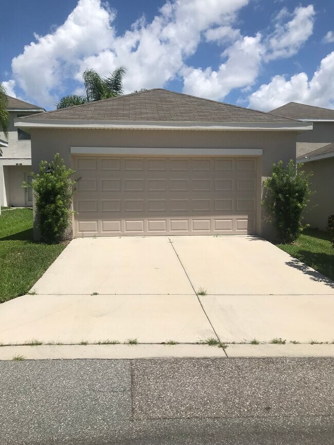 Foto del edificio - 4 Bedroom Home in Storey Grove Manors