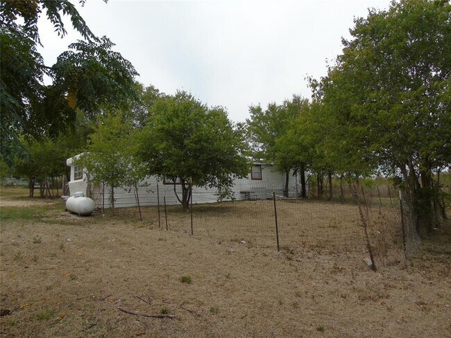 Foto del edificio - 910 Bunton Ln