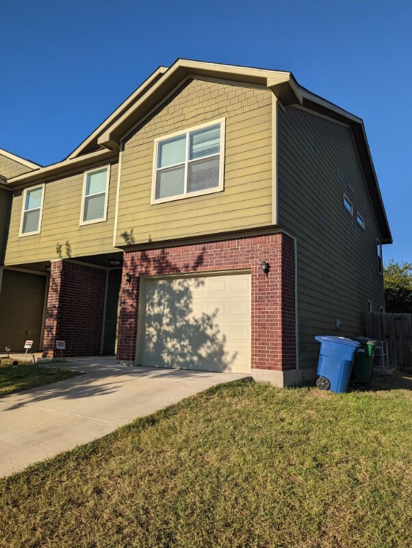 Foto principal - 13034 O'Connor Cove