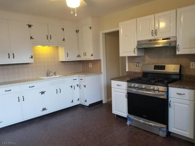 Foto del edificio - 834-836 S Ave W