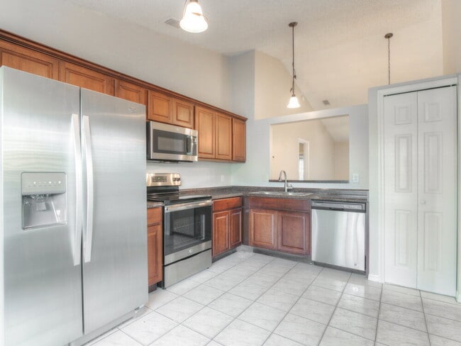 Building Photo - 1247 Holly Springs Cir
