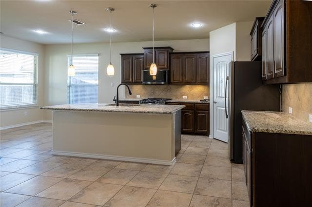 Building Photo - 2813 Saddle Creek Dr