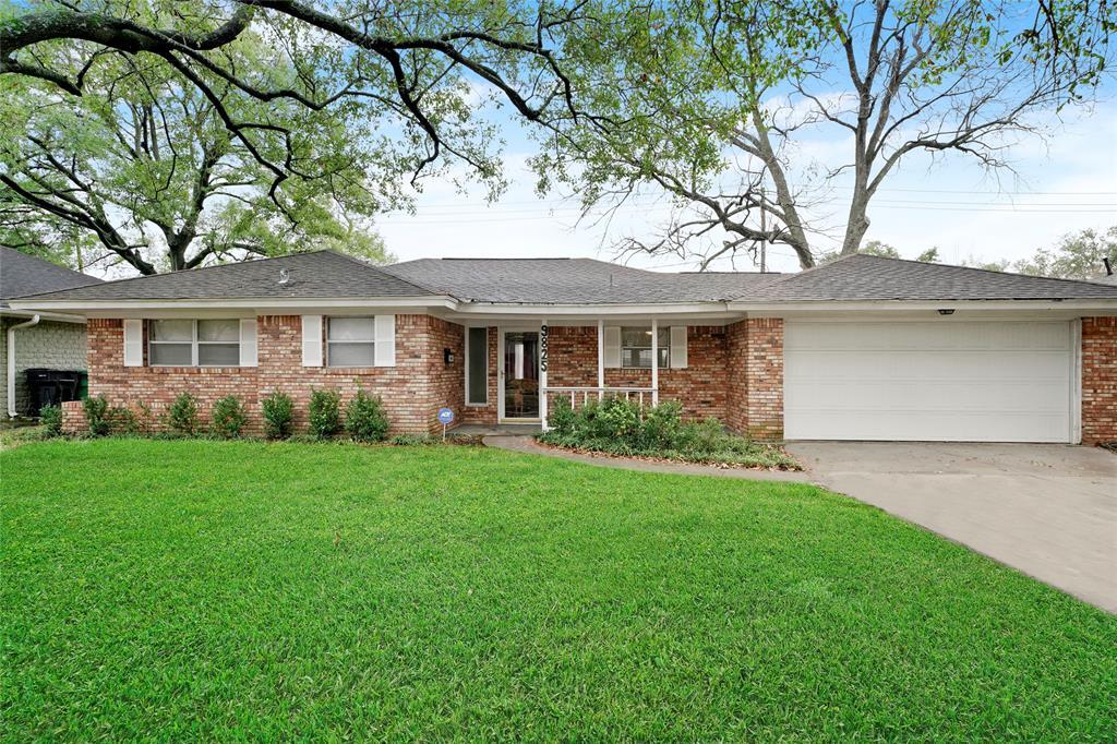 Primary Photo - 9825 Pine Lake Dr
