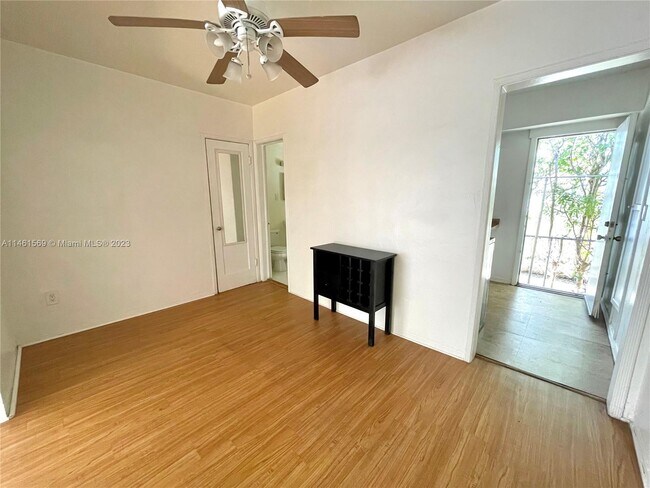 Foto del edificio - 4412 NE 2nd Ave