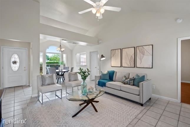 Foto del edificio - 3 br, 2 bath House - 706 Orchard Street