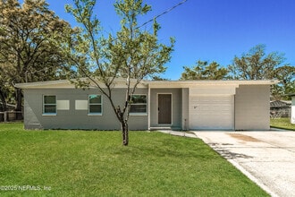 Building Photo - 10560 Citrus Ln