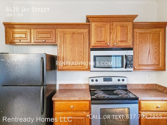 Building Photo - 3 br, 2.5 bath House - 8428 Jay St