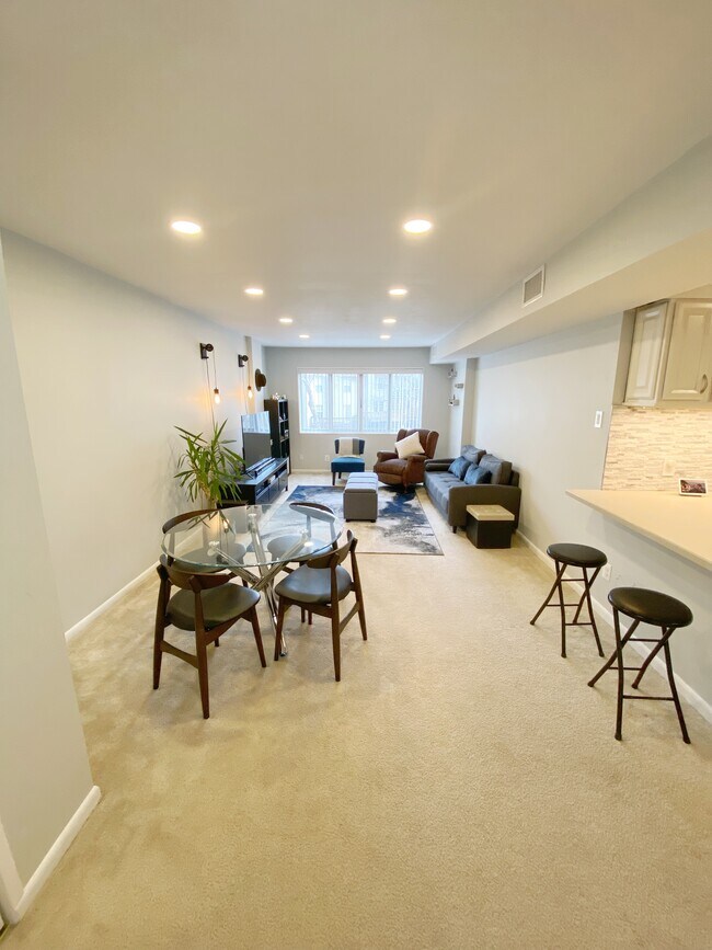 Foto del edificio - 5340 Holmes Run Pky