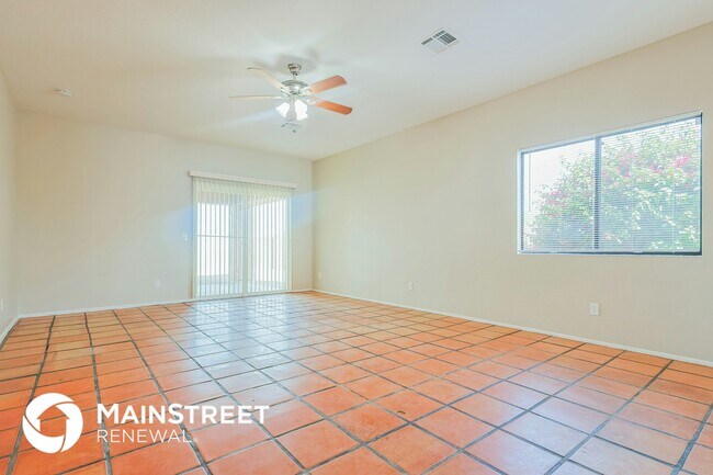 Foto del edificio - 6606 S 10th Dr