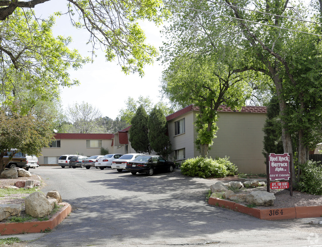 Primary Photo - Red Rocks Terrace Apartments