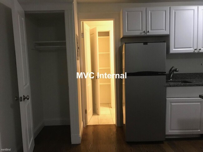 Building Photo - Studio, 1 bath  - 86 Charles St Apt 1B