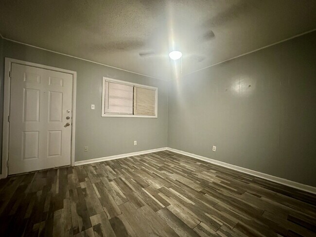 Foto del edificio - Cozy 1/1 Apartment!