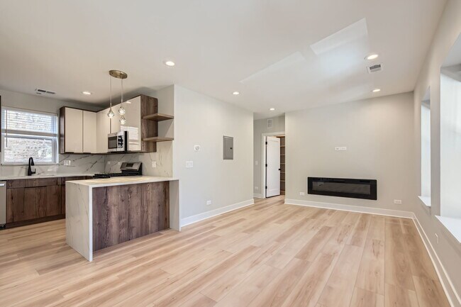 Foto del edificio - 5014 N Rockwell St