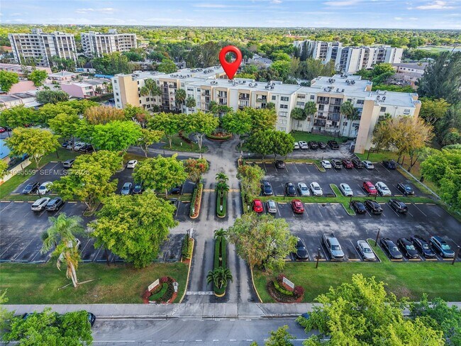 Foto del edificio - 14250 SW 62nd St