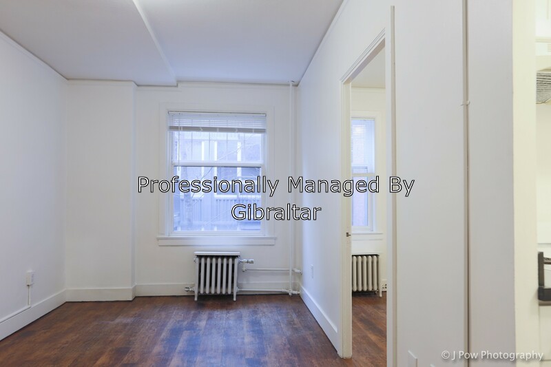 Primary Photo - 404 E Howell St