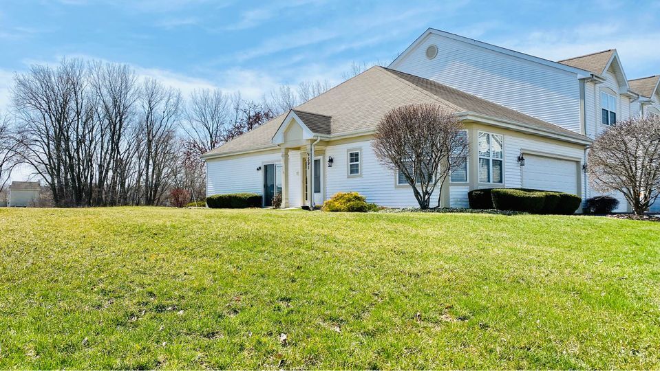 Foto principal - 591 Bridle Ct