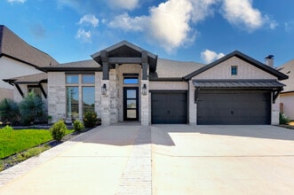 Building Photo - 7948 Valley Pt