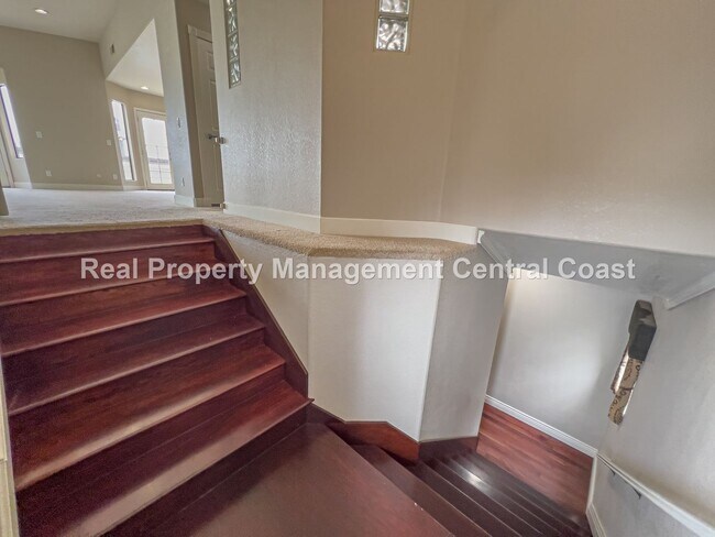Foto del edificio - LEASE PENDING - Spacious Los Osos Home - 3...