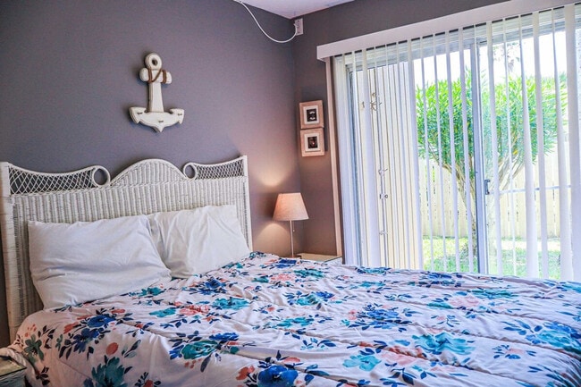 Foto del edificio - 200 W Kingfish St