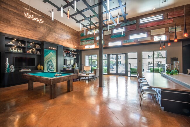 Foto del edificio - Sola Galleria