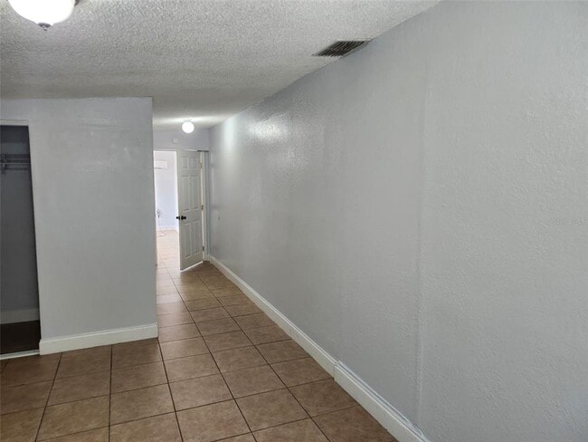 Building Photo - 1315 Waikiki Way