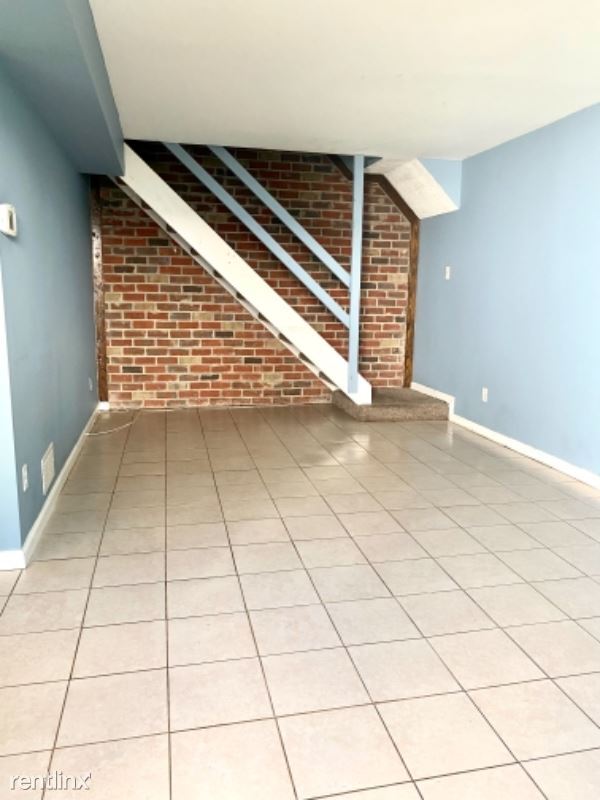 Primary Photo - 2 br, 1 bath Condo - 1705 Fountain Rock Way